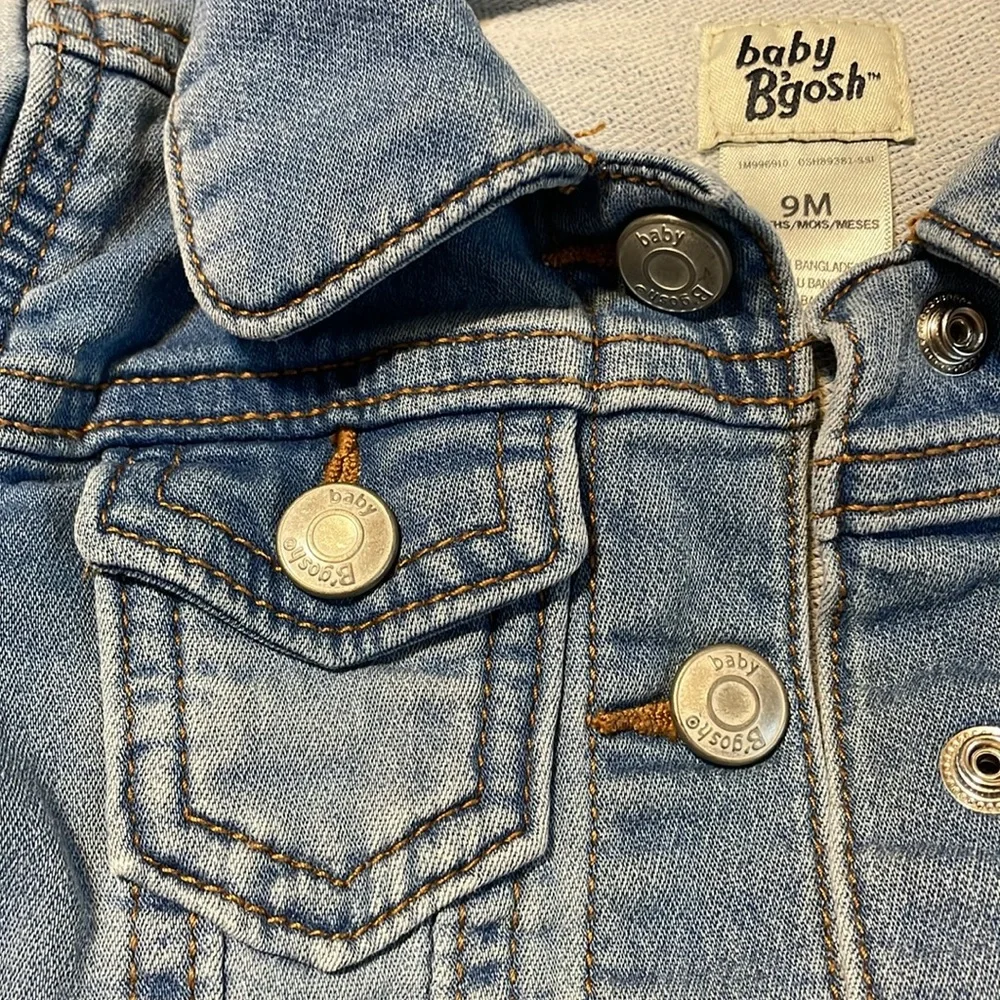 🩵 B’gosh Baby denim Jean jacket Button front in size 9 M JUST SO STINKIN CUTE